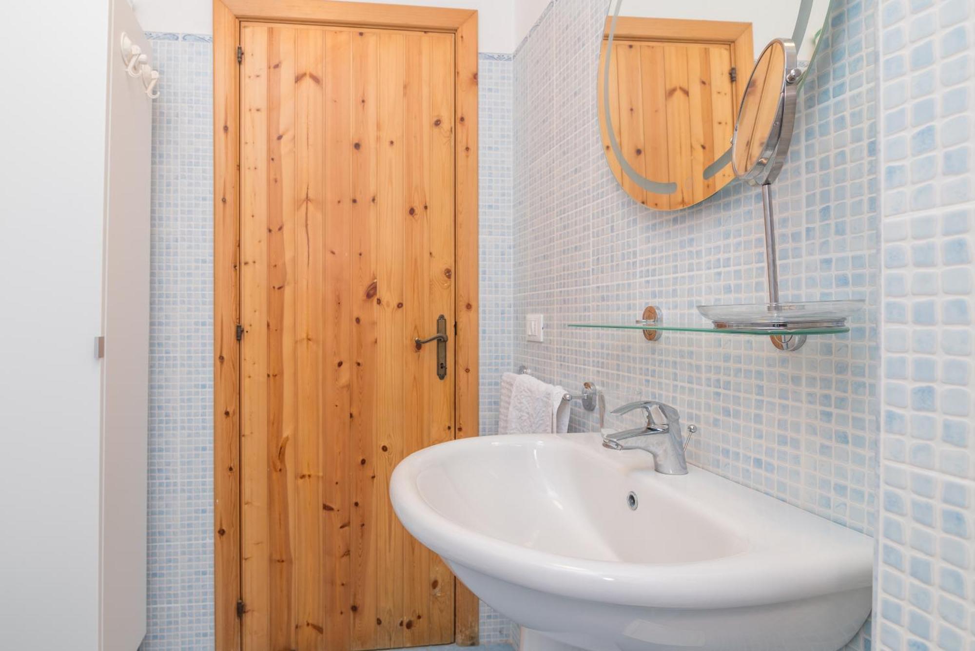 Loriana Seaside Home Санта Тереза Галура Екстериор снимка